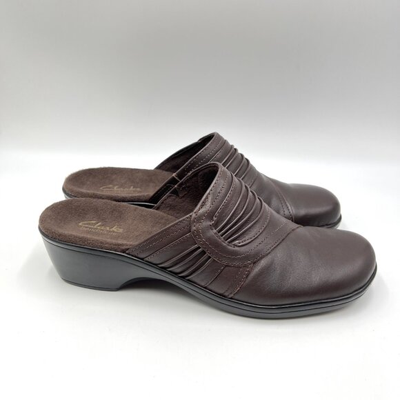 Clarks Womens Size 8.5M Brown Leather Slip On Mules Clogs Shoes - Picture 1 of 14